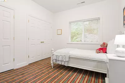 6036 Mazuela Dr, Oakland, CA 94611 - Photo 37