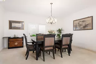 6036 Mazuela Dr, Oakland, CA 94611 - Photo 7