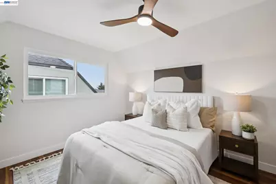 328 Glencourt Way, Pacifica, CA 94044 - Photo 17