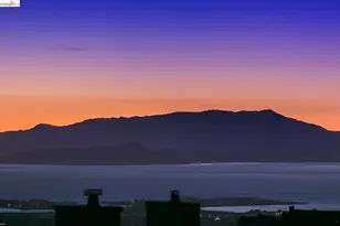 25 Captains Cove, Oakland, CA 94618 - Photo 61
