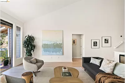 25 Captains Cv, Oakland, CA 94618 - Photo 17