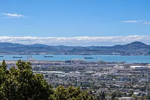 25 Captains Cove, Oakland, CA 94618 - Photo 9