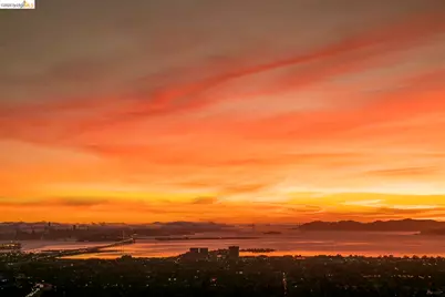 25 Captains Cv, Oakland, CA 94618 - Photo 59
