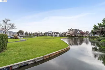 9 Regulus Ct, Alameda, CA 94501 - Photo 51