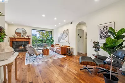 9 Regulus Ct, Alameda, CA 94501 - Photo 13