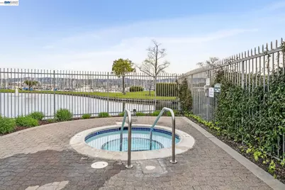9 Regulus Ct, Alameda, CA 94501 - Photo 55