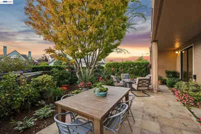 9 Regulus Ct, Alameda, CA 94501 - Photo 9