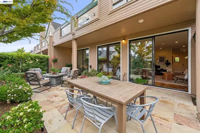 9 Regulus Ct, Alameda, CA 94501 - Photo 39