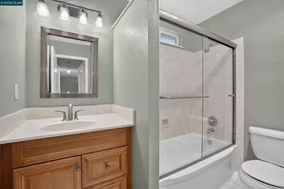 14180 Santiago Rd, San Leandro, CA 94577 - Photo 23
