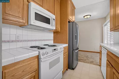 14180 Santiago Rd, San Leandro, CA 94577 - Photo 31