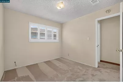 14180 Santiago Rd, San Leandro, CA 94577 - Photo 37