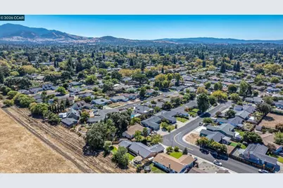 1812 Elkwood Dr, Concord, CA 94519 - Photo 41