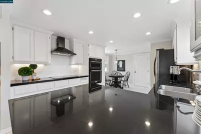 1091 Harvest Cir, Pleasanton, CA 94566 - Photo 19