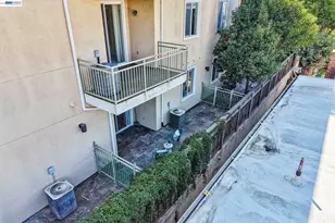 2330 University Ave, East Palo Alto, CA 94303 - Photo 27