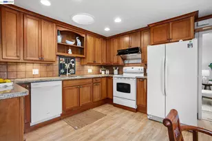 3270 Keith Ave, Castro Valley, CA 94546 - Photo 9