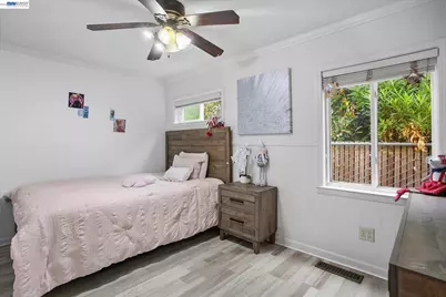 3270 Keith Ave, Castro Valley, CA 94546 - Photo 23