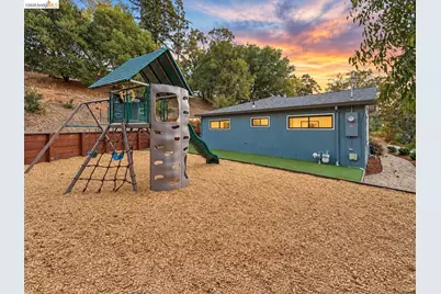 33 Valley Dr, Orinda, CA 94563 - Photo 49