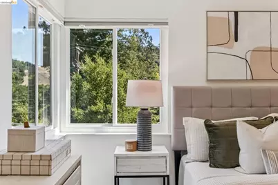 33 Valley Dr, Orinda, CA 94563 - Photo 29