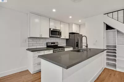 8104 Ensenada #2, Pleasanton, CA 94588 - Photo 11