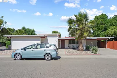 3107 Corona Dr, Davis, CA 95616 - Photo 3