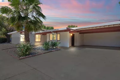 3107 Corona Dr, Davis, CA 95616 - Photo 1