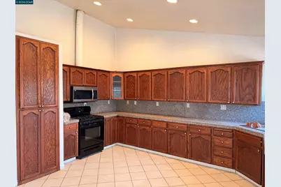 1859 Vine Ln, Antioch, CA 94509 - Photo 7