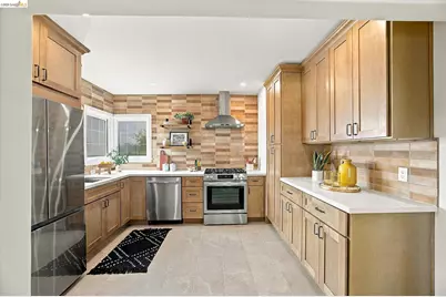 6027 Buena Ventura Ave., Oakland, CA 94605 - Photo 15