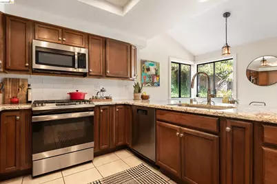 5991 Skyfarm Dr, Castro Valley, CA 94552 - Photo 11