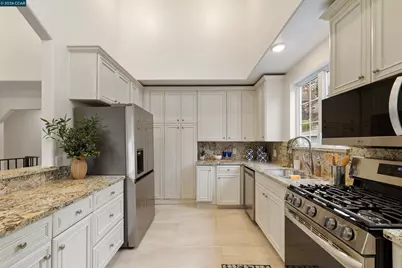 3426 Pierson St, Oakland, CA 94619 - Photo 17