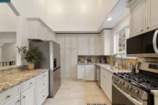 3426 Pierson St, Oakland, CA 94619 - Photo 17