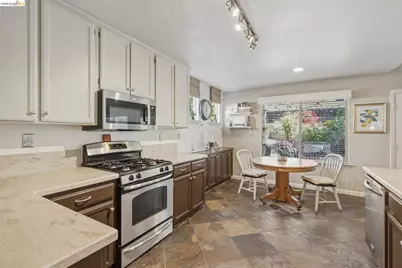 5121 Tehachapi Way, Antioch, CA 94531 - Photo 21