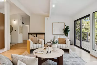 7101 Pinehaven Rd, Oakland, CA 94611 - Photo 21