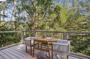 7101 Pinehaven Rd, Oakland, CA 94611 - Photo 25