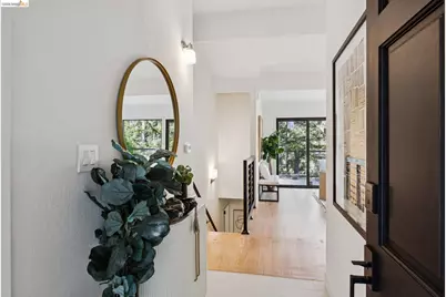 7101 Pinehaven Rd, Oakland, CA 94611 - Photo 3