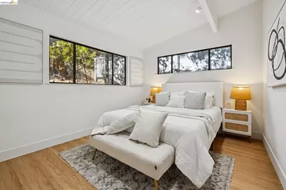 7101 Pinehaven Rd, Oakland, CA 94611 - Photo 29