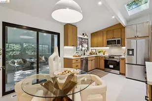 7101 Pinehaven Rd, Oakland, CA 94611 - Photo 17