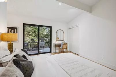 7101 Pinehaven Rd, Oakland, CA 94611 - Photo 27