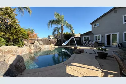 328 8th St, Pittsburg, CA 94565 - Photo 3
