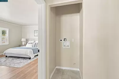576 57th St., Oakland, CA 94609 - Photo 25