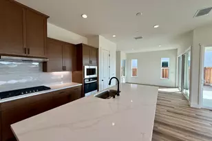 17369 Bushwick Ln, Lathrop, CA 95330 - Photo 5