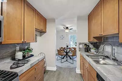 1001 Murrieta Blvd #30, Livermore, CA 94550 - Photo 3