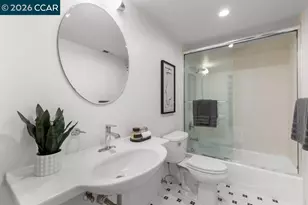 6401 Snake Rd, Oakland, CA 94611 - Photo 23