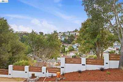 2843 Jennifer Dr, Castro Valley, CA 94546 - Photo 81