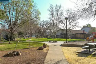 4485 Clear Creek Ct, Concord, CA 94521 - Photo 35
