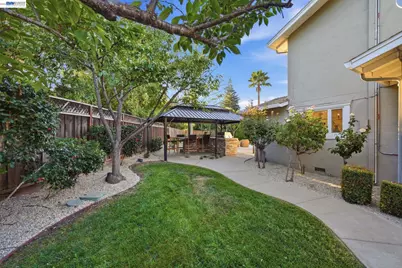 829 Stonehaven Dr, Walnut Creek, CA 94598 - Photo 41