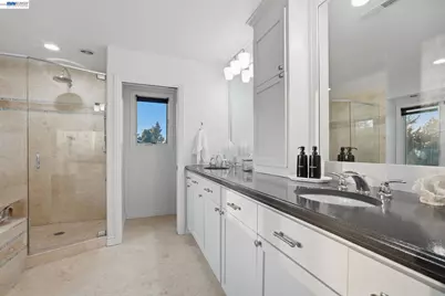829 Stonehaven Dr, Walnut Creek, CA 94598 - Photo 31