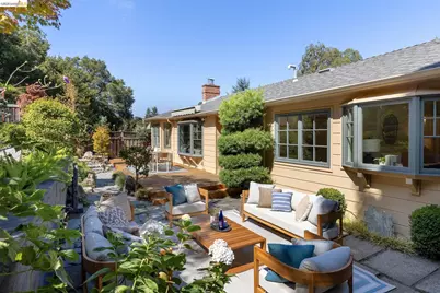 139 Buckeye Ave, Oakland, CA 94618 - Photo 5