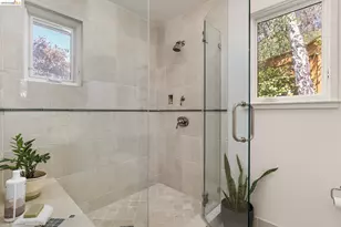 139 Buckeye Ave, Oakland, CA 94618 - Photo 33
