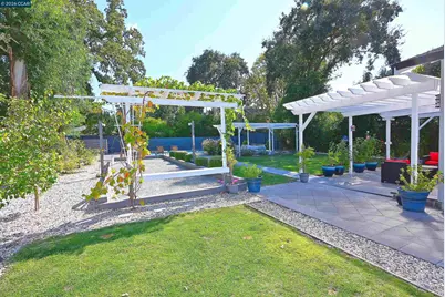 118 Glen Ct, Walnut Creek, CA 94595 - Photo 39