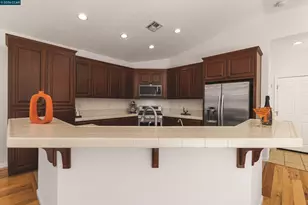 2046 Northfield Dr, Santa Rosa, CA 95403 - Photo 15
